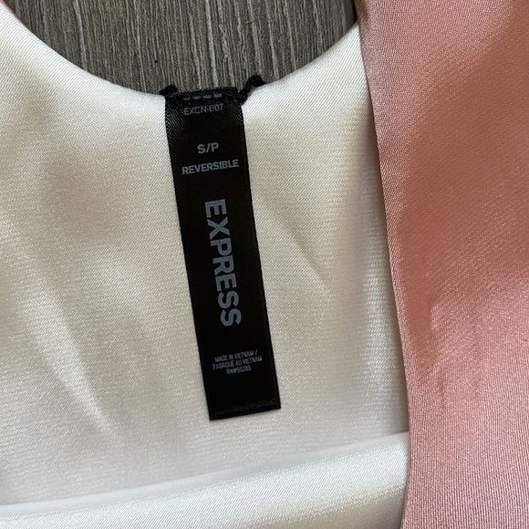 Express Reversible Tank Top - Picture 2 of 3